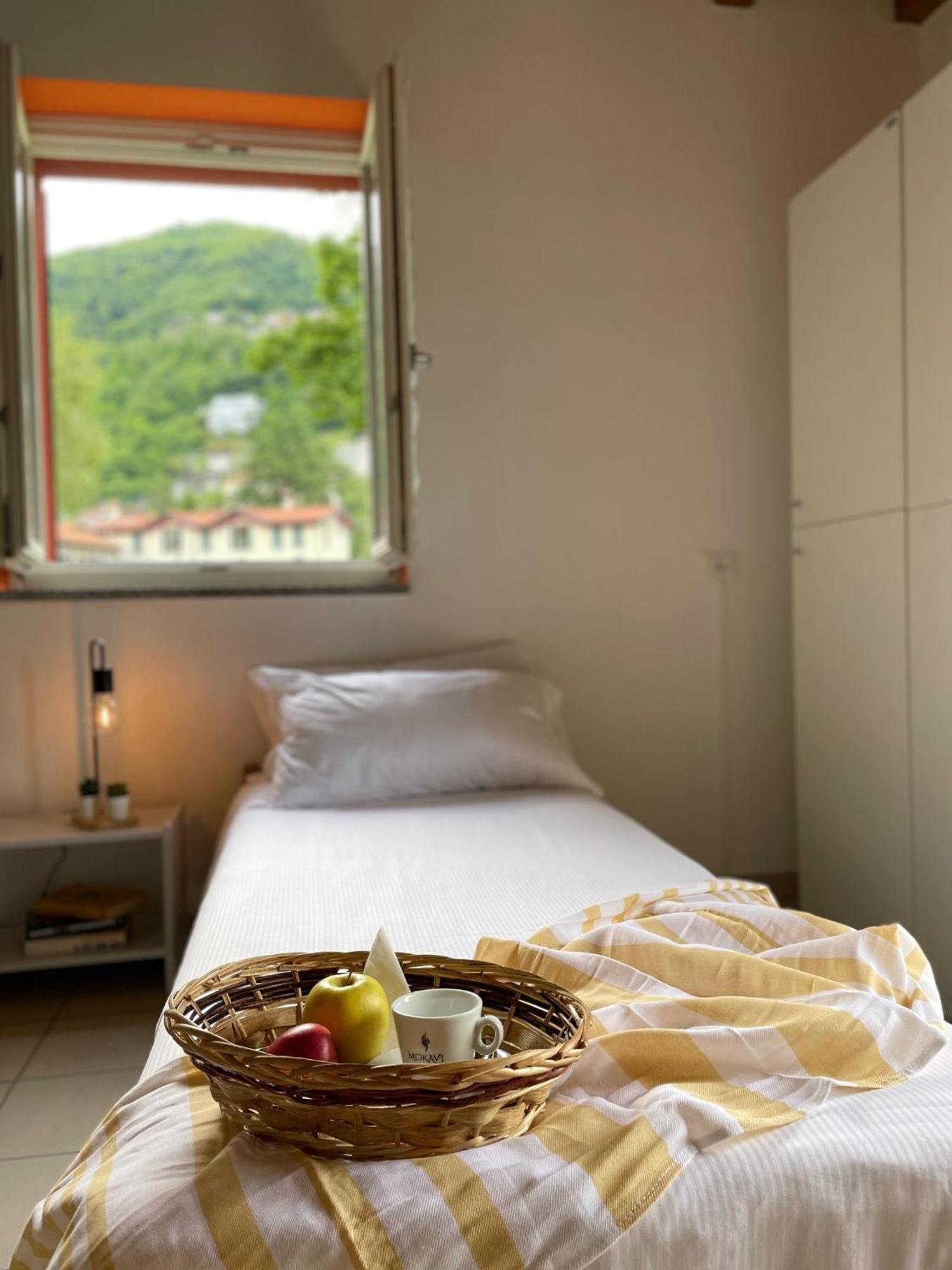 Ostello Casa Rossa Laveno-Mombello Luaran gambar