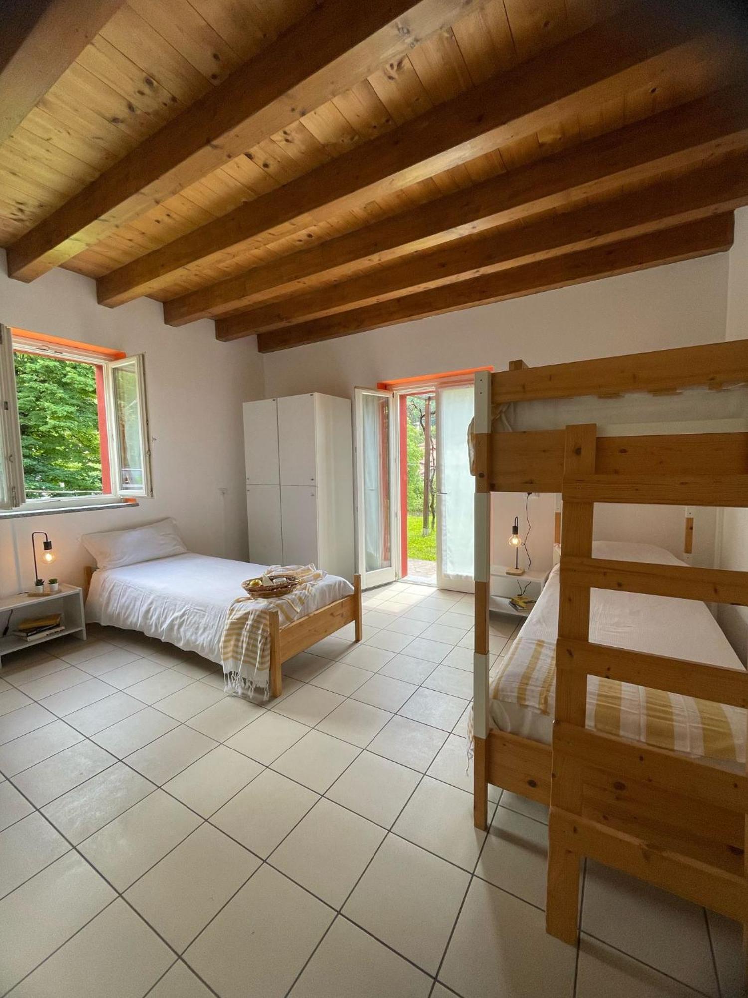 Ostello Casa Rossa Laveno-Mombello Luaran gambar