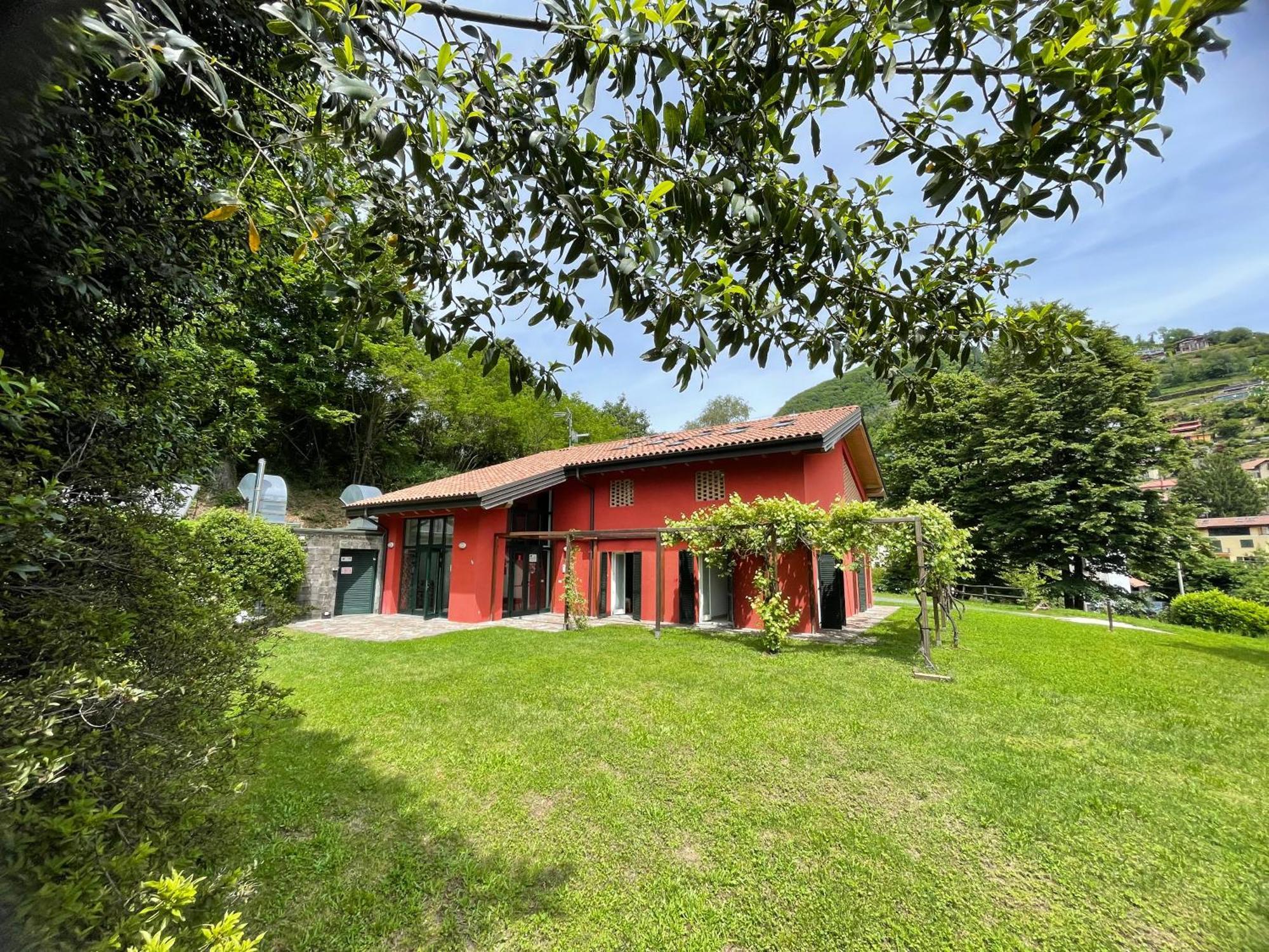 Ostello Casa Rossa Laveno-Mombello Luaran gambar