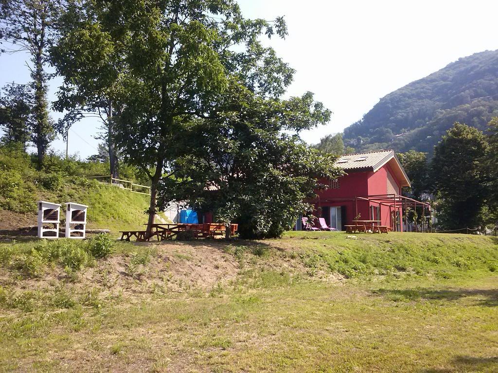 Ostello Casa Rossa Laveno-Mombello Luaran gambar