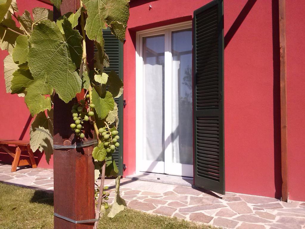 Ostello Casa Rossa Laveno-Mombello Luaran gambar
