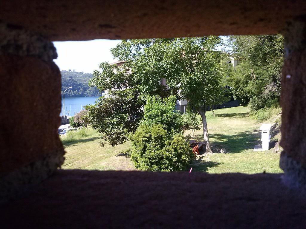 Ostello Casa Rossa Laveno-Mombello Bilik gambar