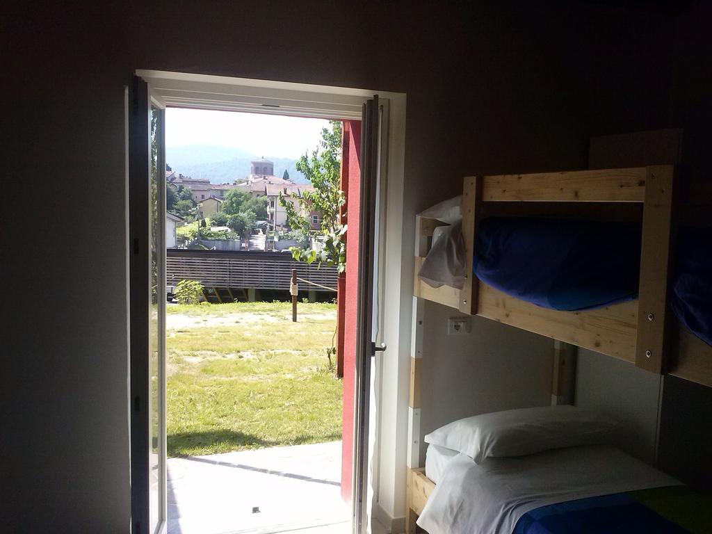 Ostello Casa Rossa Laveno-Mombello Luaran gambar